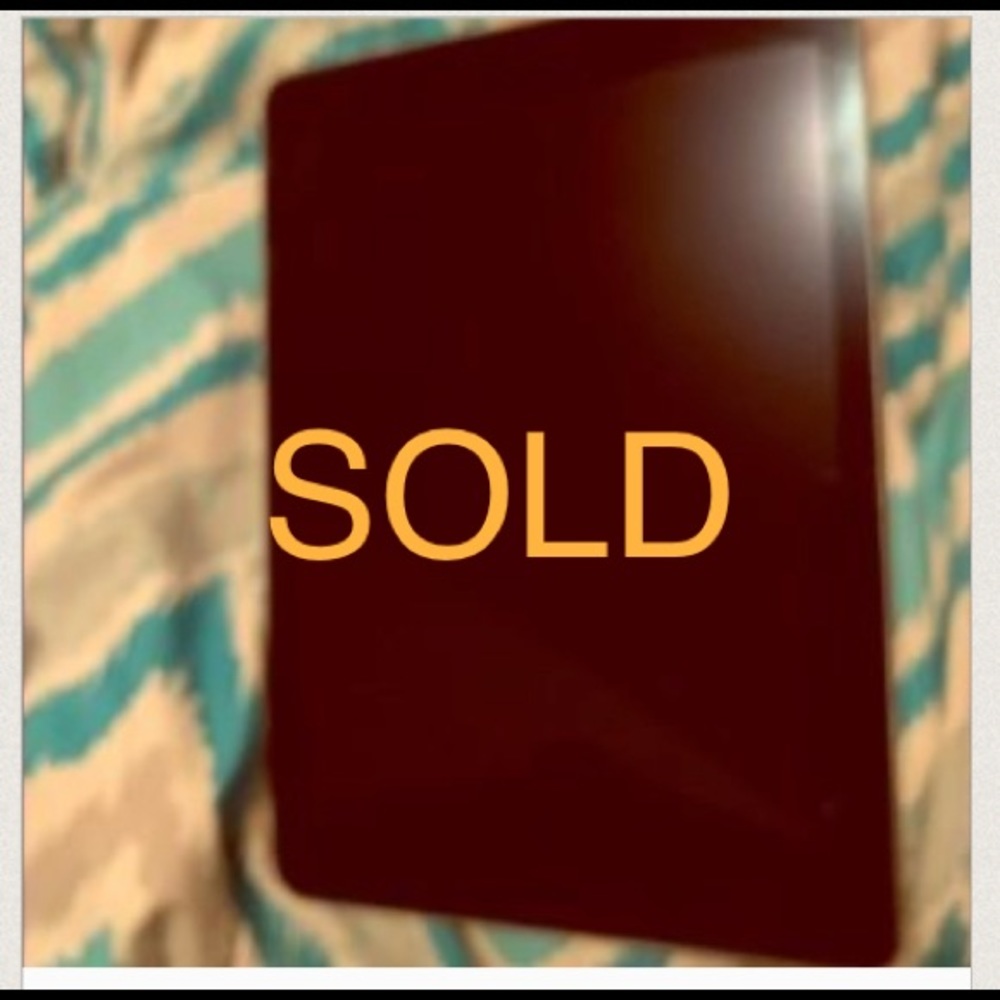 Apple iPad Pro(locked)9.7 inch 128gb 1st Gen